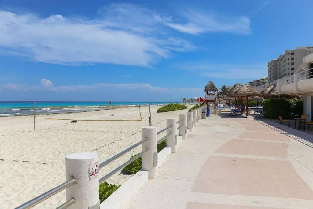 Villas Marlin By Andiani Travel Cancún Eksteriør billede